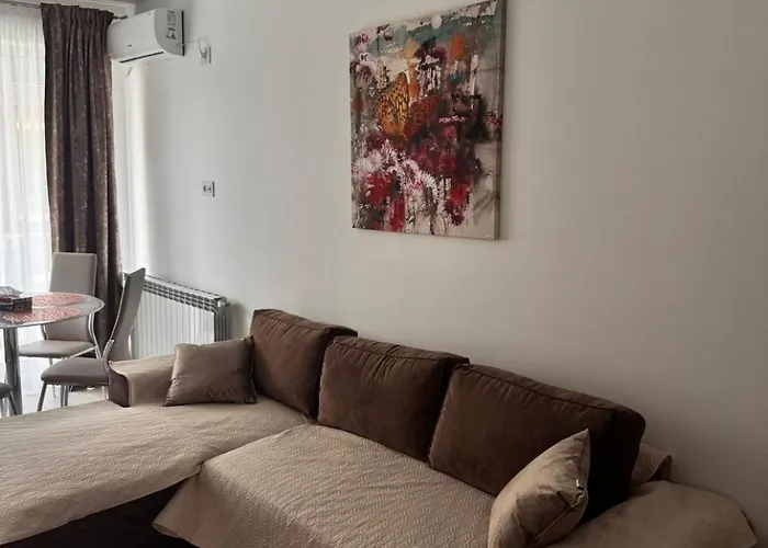 Meraki & Isabellae Navodari